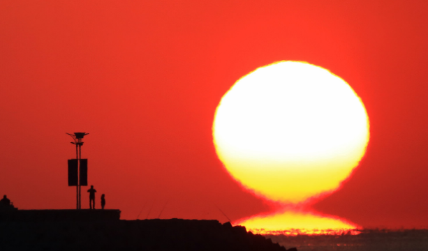 腊月太阳落山是什么时辰 腊月太阳是什么时辰出现的